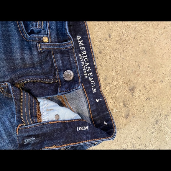 American Eagle Shorts - Picture 5 of 6